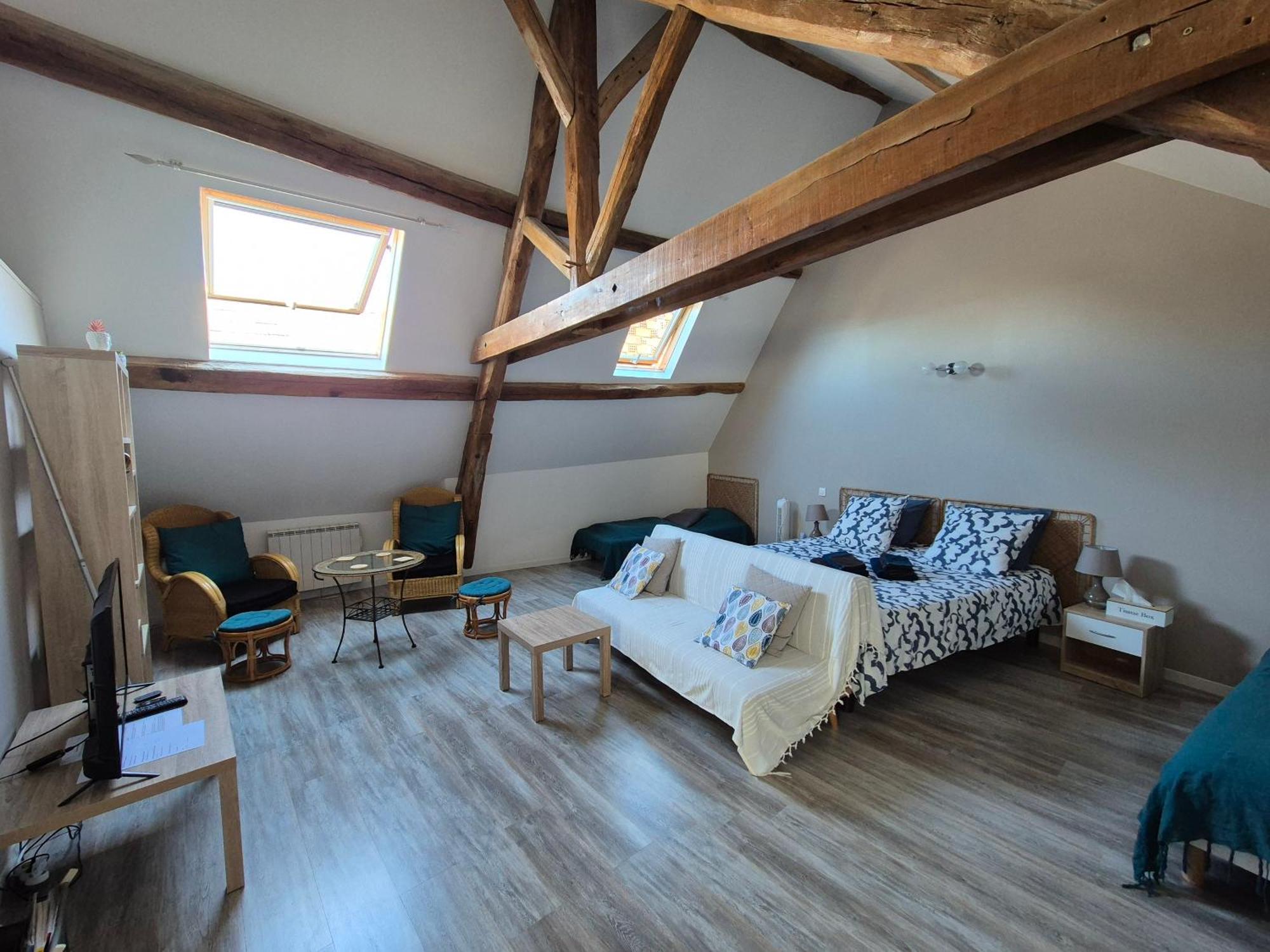 L'Eden Cache Hotell Beaune-la-Rolande Eksteriør bilde
