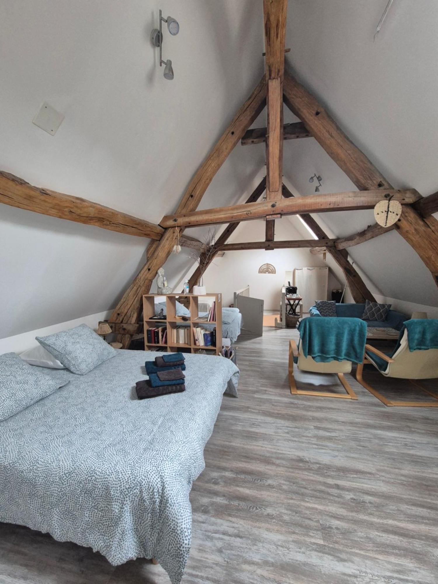 L'Eden Cache Hotell Beaune-la-Rolande Eksteriør bilde